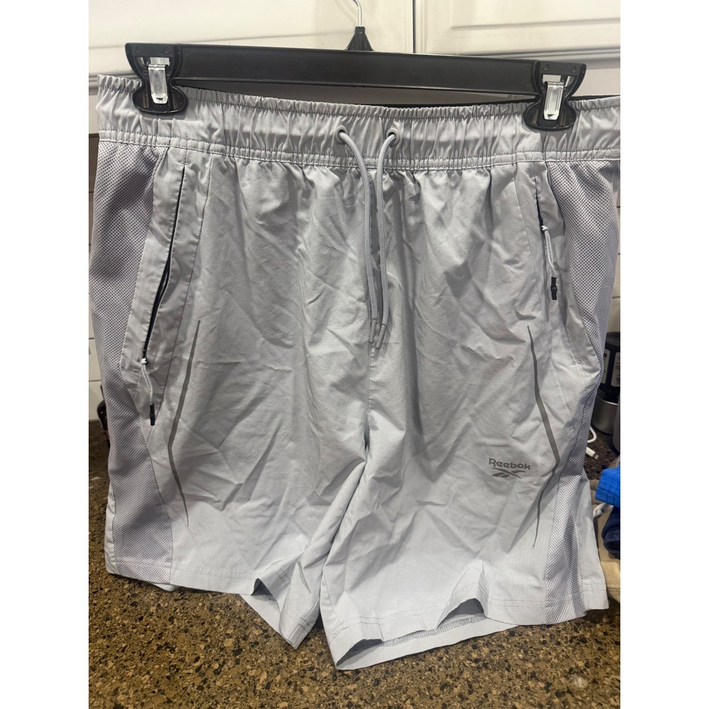 Reebok Mens Athletic‎ Shorts Gray Mesh Side Panel Zipper Pockets Size Large